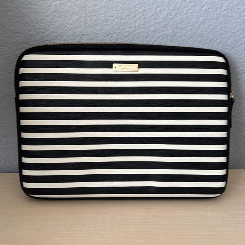 Laptop Case - image 4